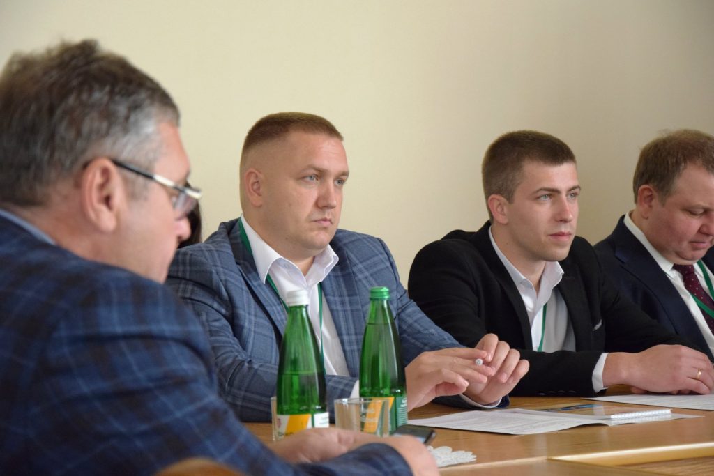 Закузенний
