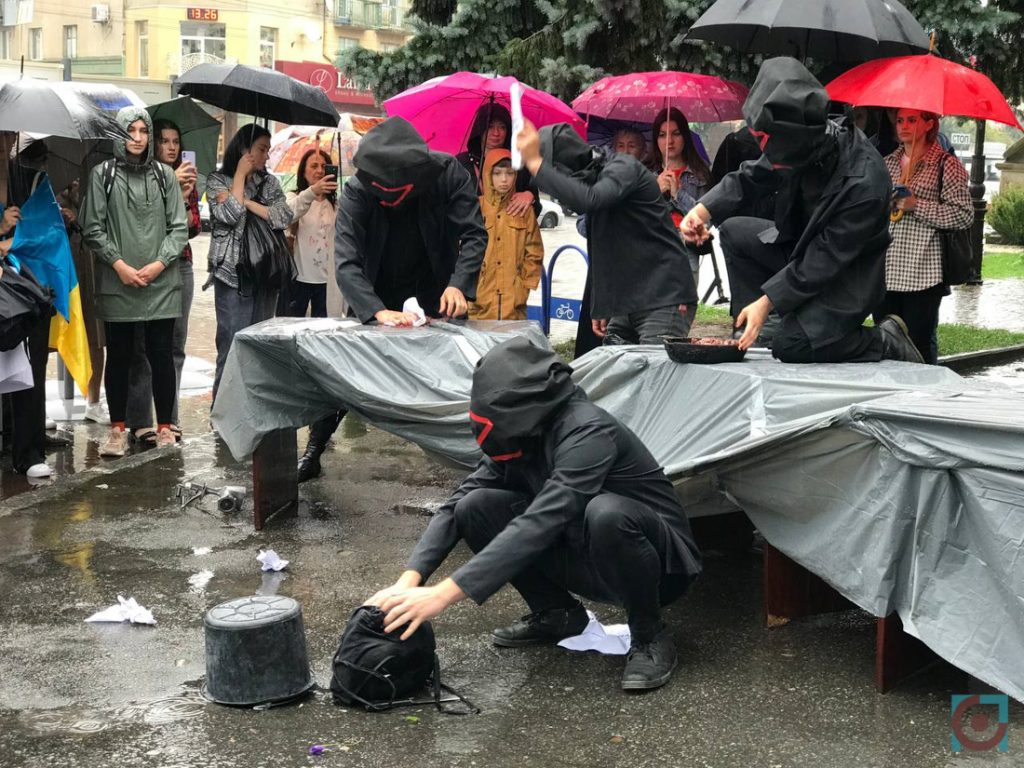 акція на підтримку азову Луцьк Оленівка