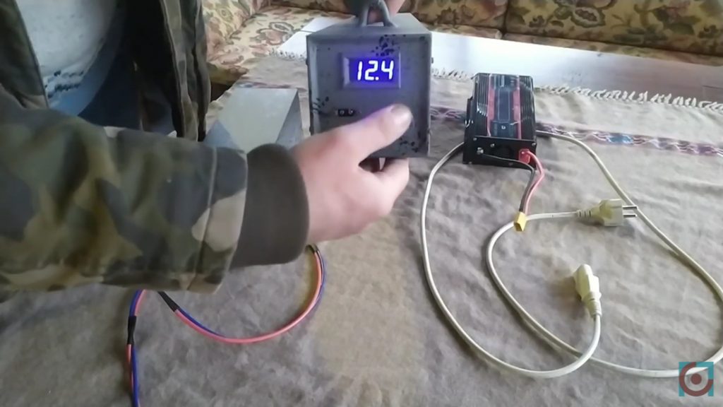 «Окопний» павербанк в металевому корпусі