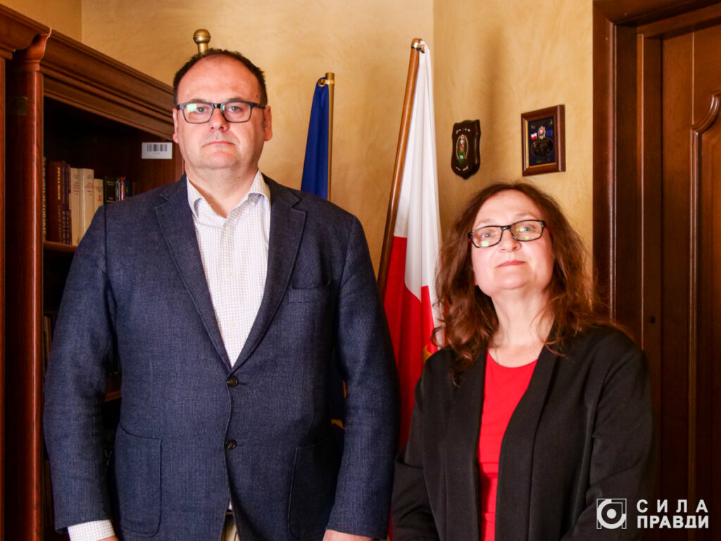 Консул Славомір Місяк Sławomir Marek Misiak і Валентина Куць